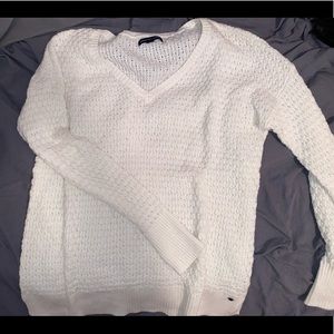 American Eagle White V-neck Sweater